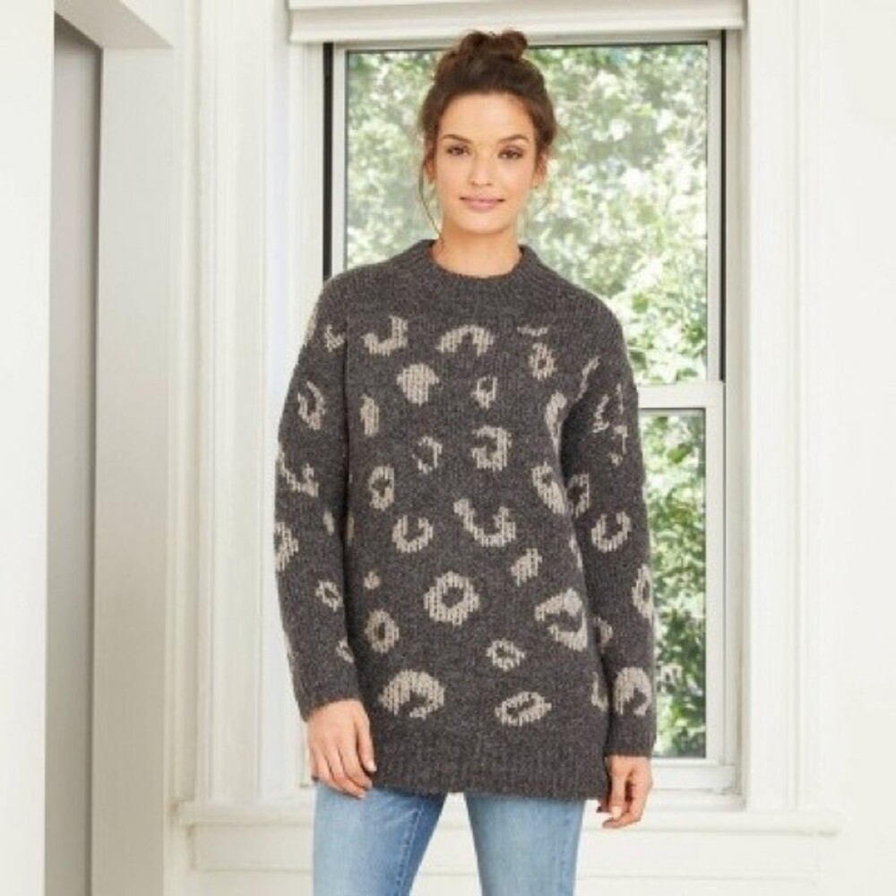 NWT Universal Thread Gray Leopard Print Mock Turtleneck Tunic Pullover Sweater S